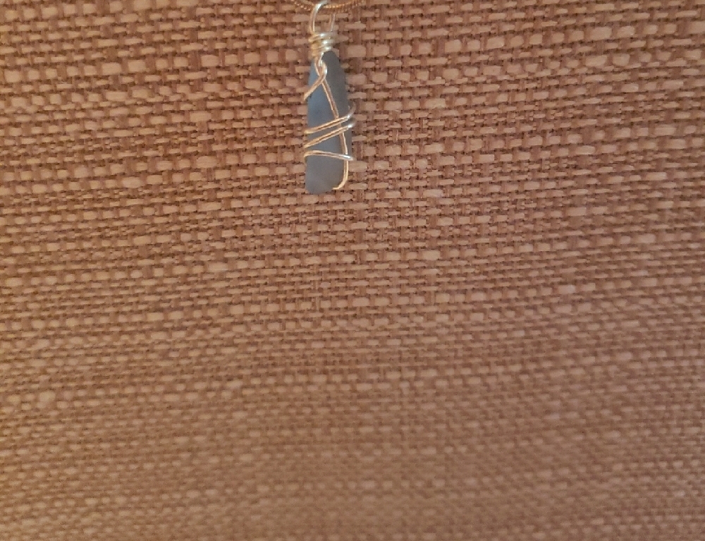 Handmade Seaglass Pendant & Necklace - Picture 2 of 6